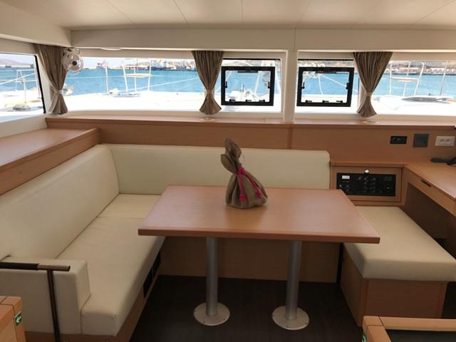 Photo #6 - Lagoon 400 S2 (Tulip) in Lavrion - 50444