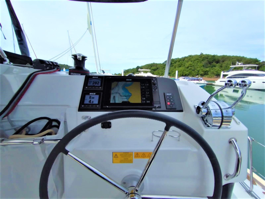 Photo #5 - Lagoon 40 (K-35) in Phuket - 51012