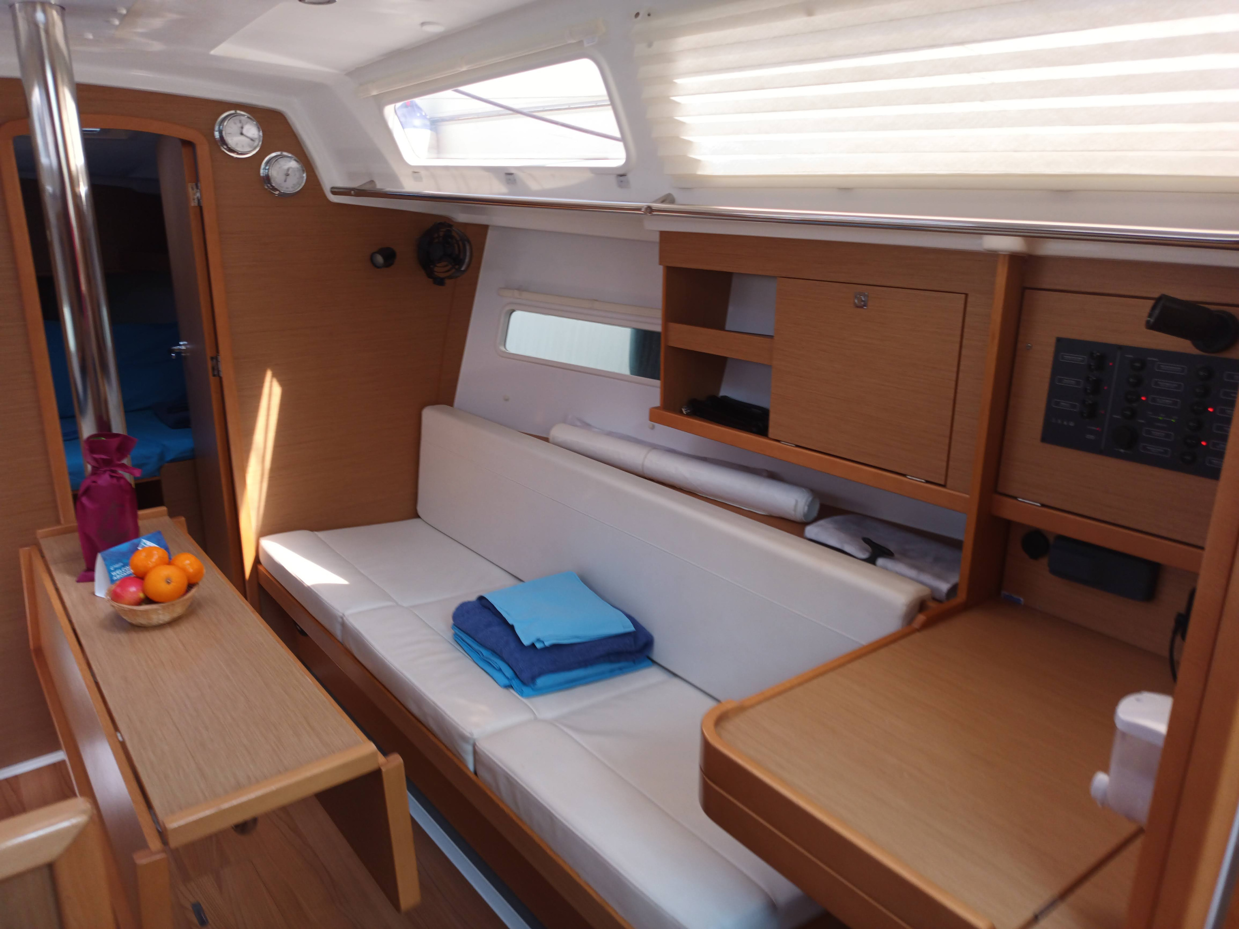 Photo #4 - Sun Odyssey 319 (Pupatella) in Portorosa - 51133