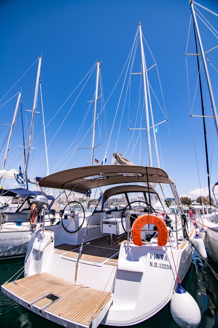 Photo #7 - Sun Odyssey 519 (Pinta) in Paros - 51139