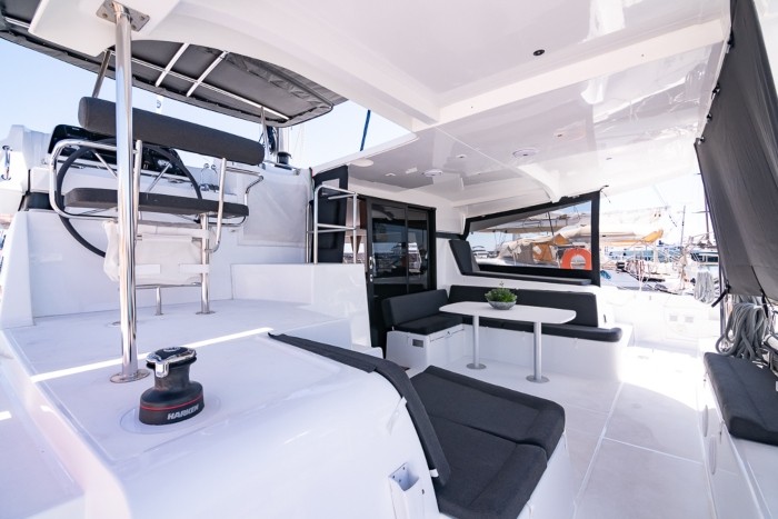 Photo #7 - Lagoon 42 (Blue Trident) en Paros - 51745