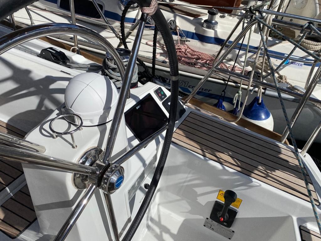 Photo #9 - Sun Odyssey 519 (Alboran Pacharán) in Palma - 52017