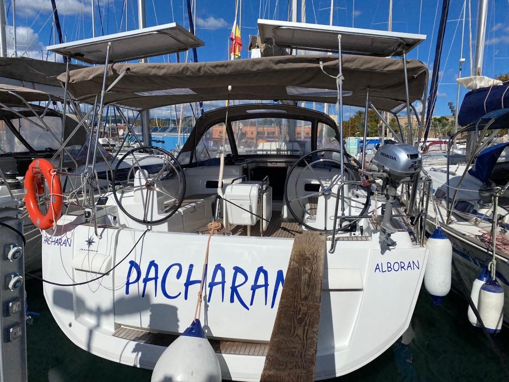 Photo #8 - Sun Odyssey 519 (Alboran Pacharán) in Palma - 52017