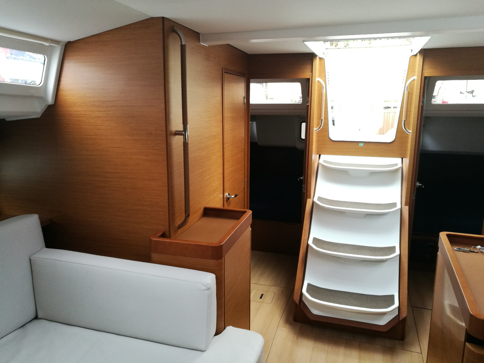 Photo #5 - Sun Odyssey 440 (Aitna) in Portorosa - 52100