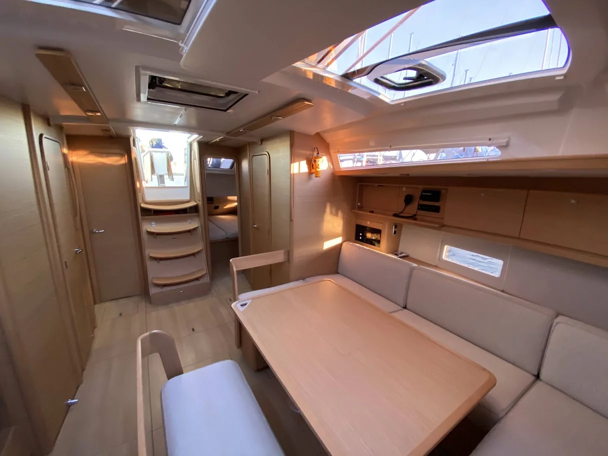 Dufour 430 Grand Large (Blue Moon 1)  - 8
