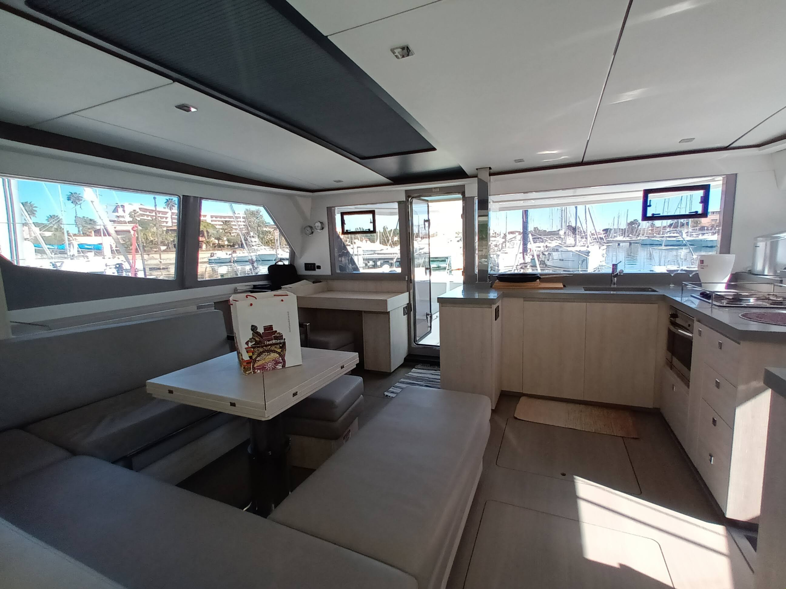 Photo #3 - Leopard 45 (Lady Mara) in Portorosa - 52672