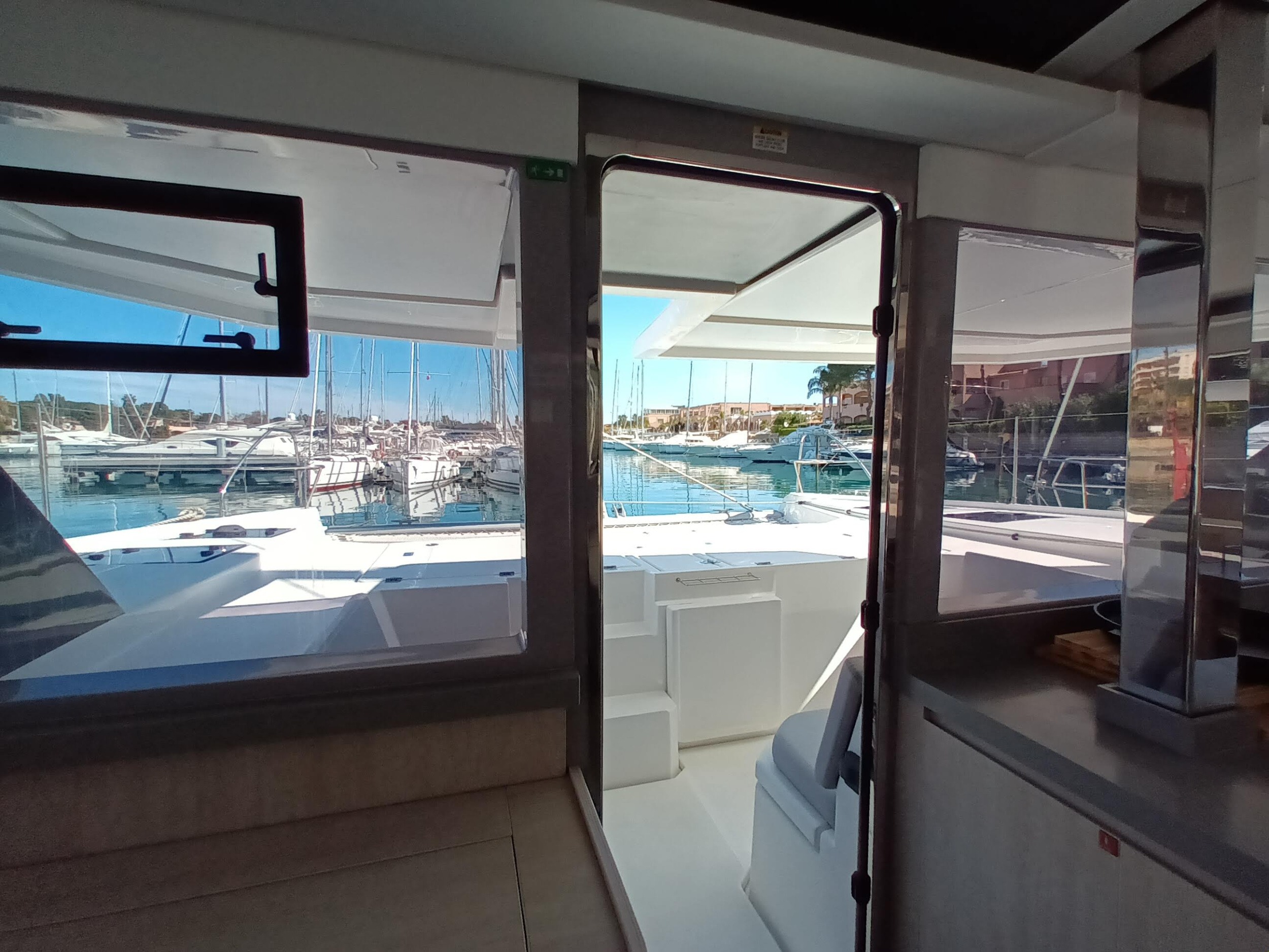 Photo #8 - Leopard 45 (Lady Mara) in Portorosa - 52672