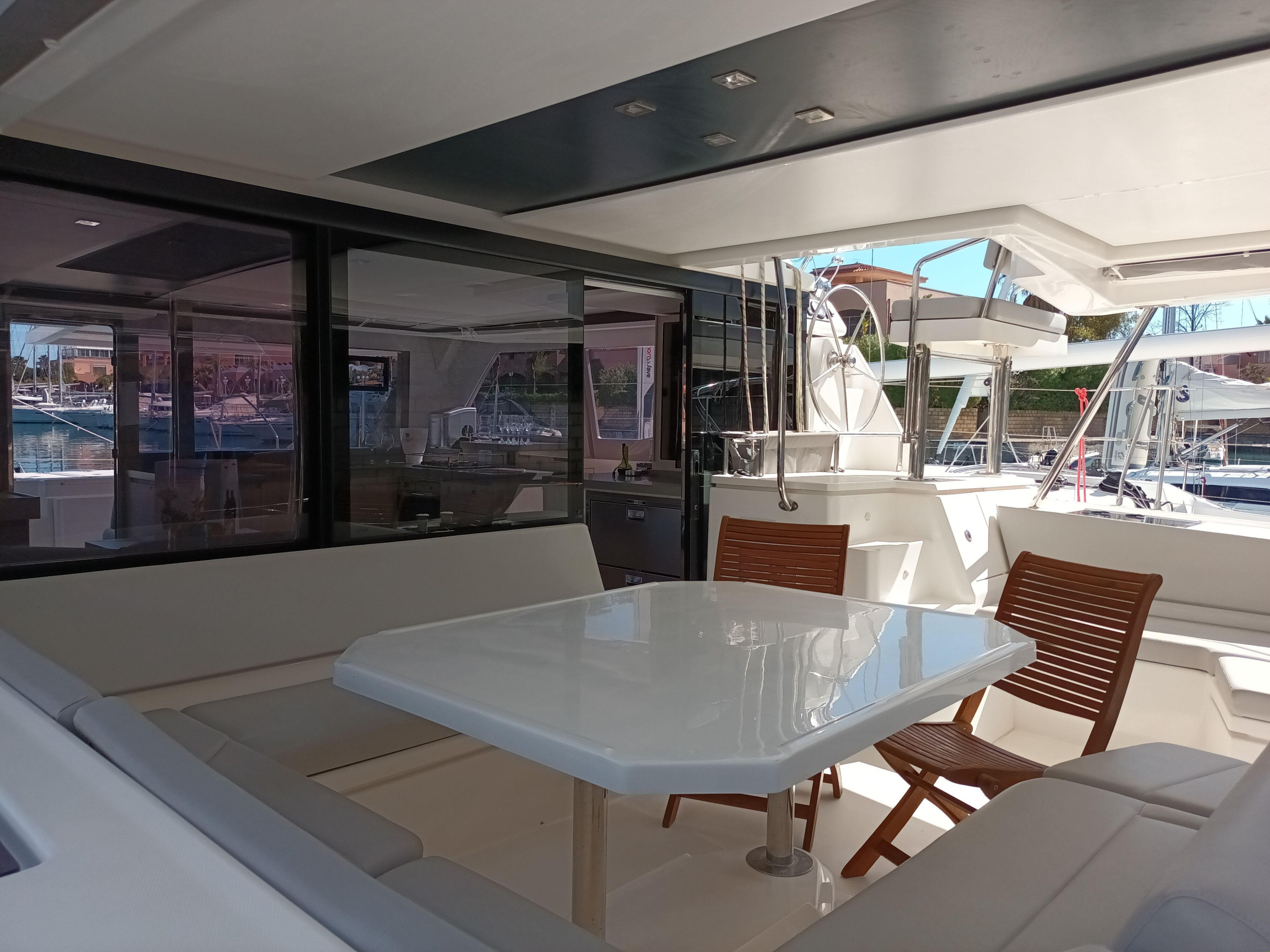 Photo #2 - Leopard 45 (Lady Mara) in Portorosa - 52672