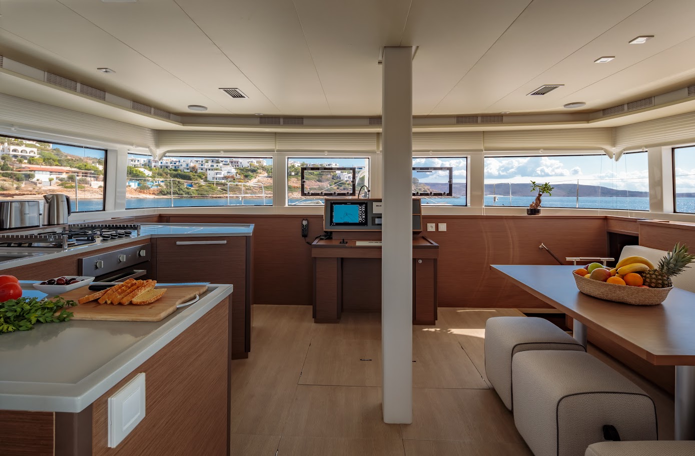 Photo #6 - Lagoon 52F (MADININA) en Lavrion - 53956