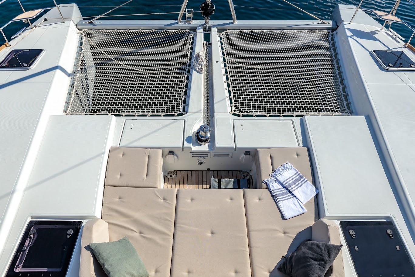 Photo #4 - Lagoon 52F (MADININA) en Lavrion - 53956