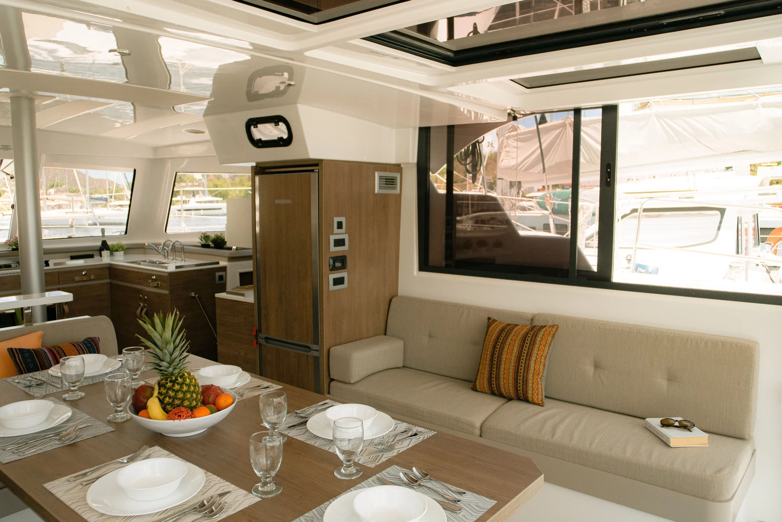 Bali Catspace 40 (Pinnacle Cat)  - 4
