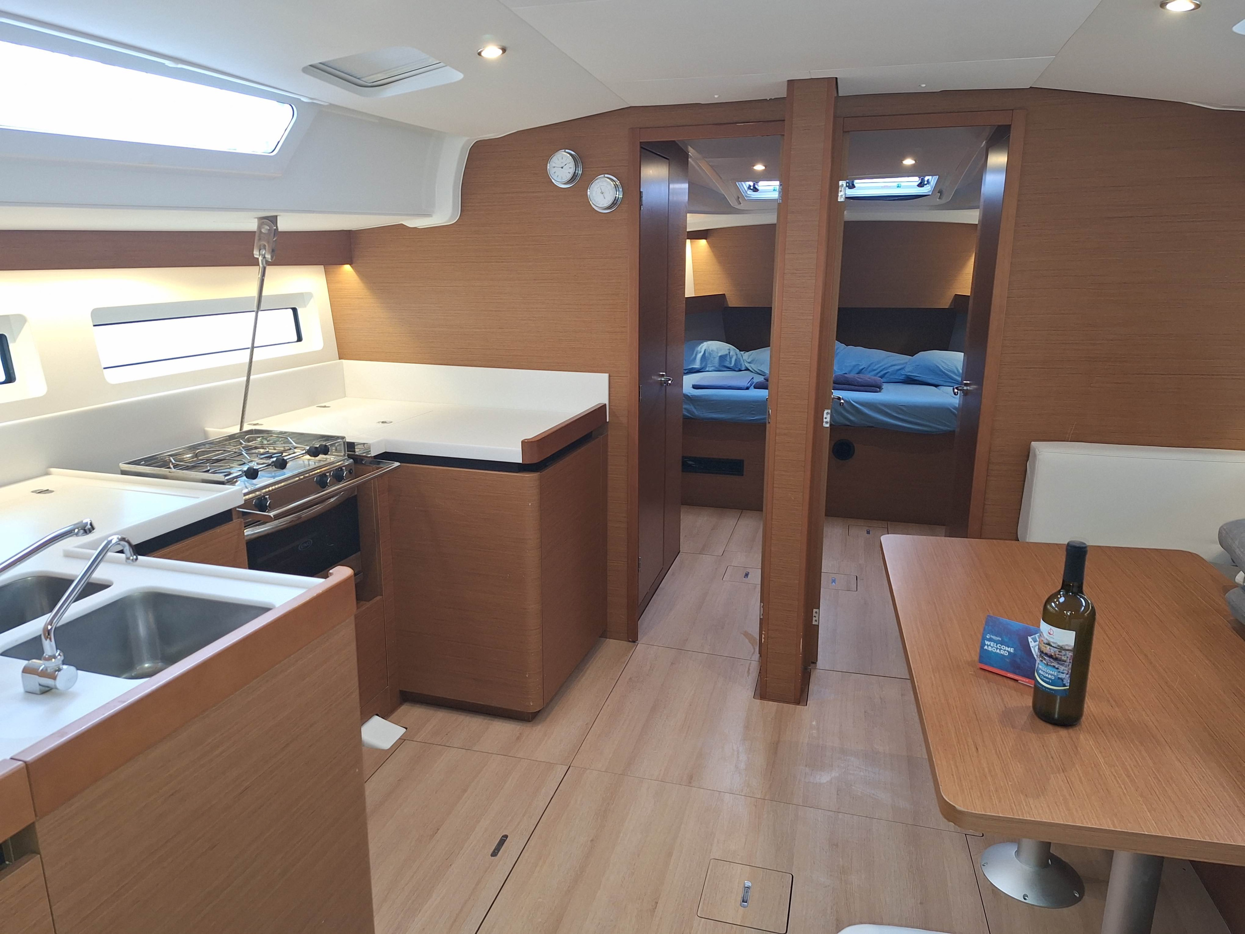 Photo #3 - Sun Odyssey 490 (Francoise) en Portorosa - 54268