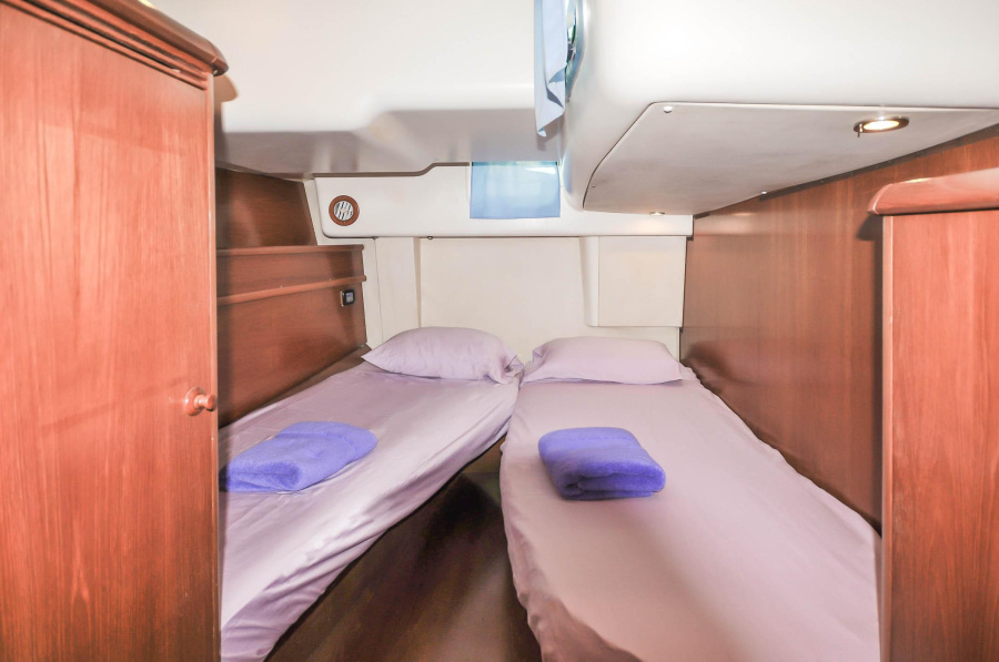 Photo #8 - Sun Odyssey 54 DS, with AC (Windward Spirit) in Blaue Lagune - 54284