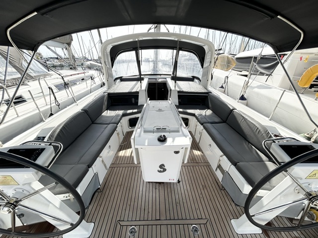 Photo #4 - Oceanis 51.1 (Reboot) en Atenas - 54377