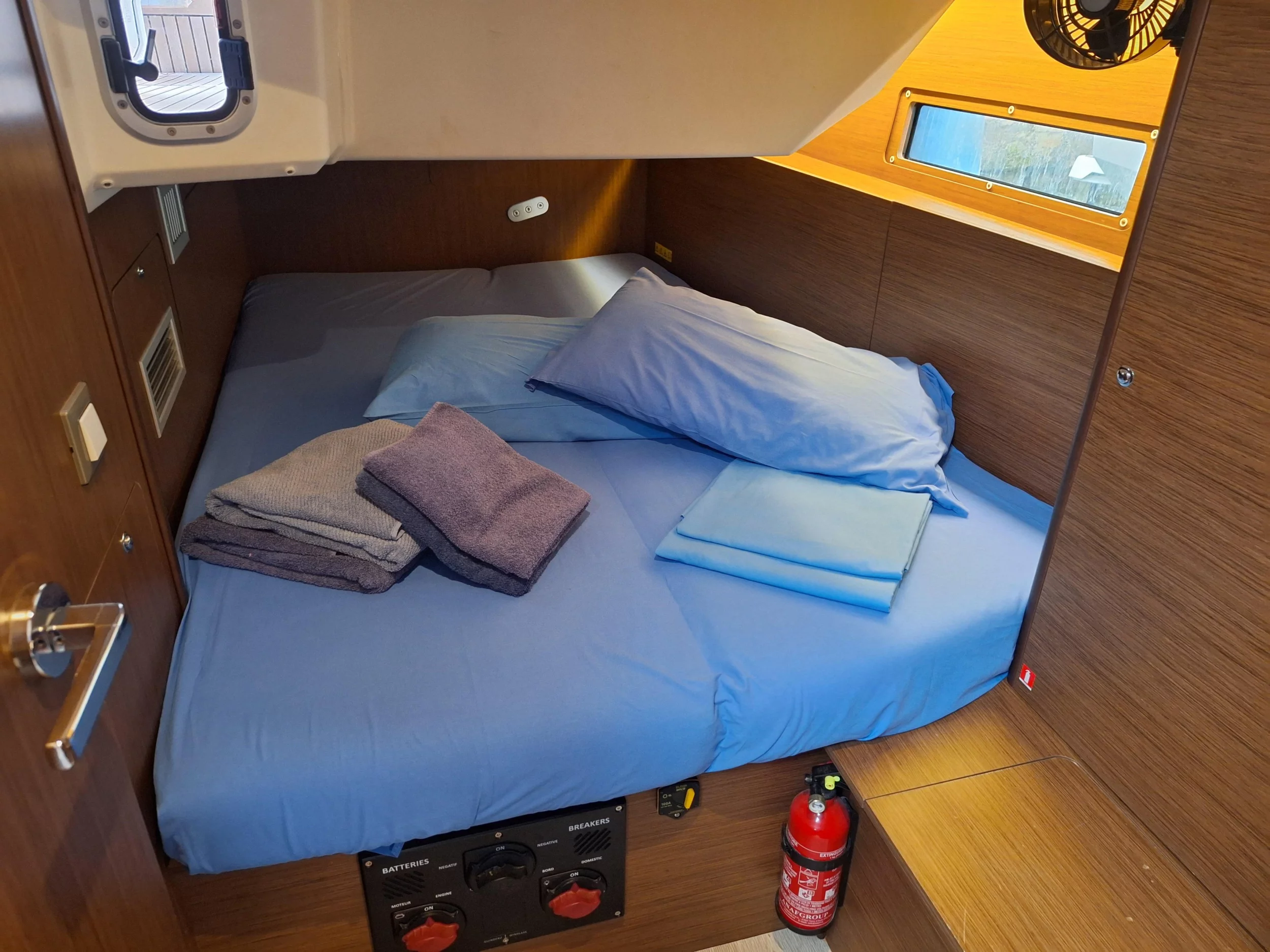 Oceanis 40.1 (Lilibet)  - 5