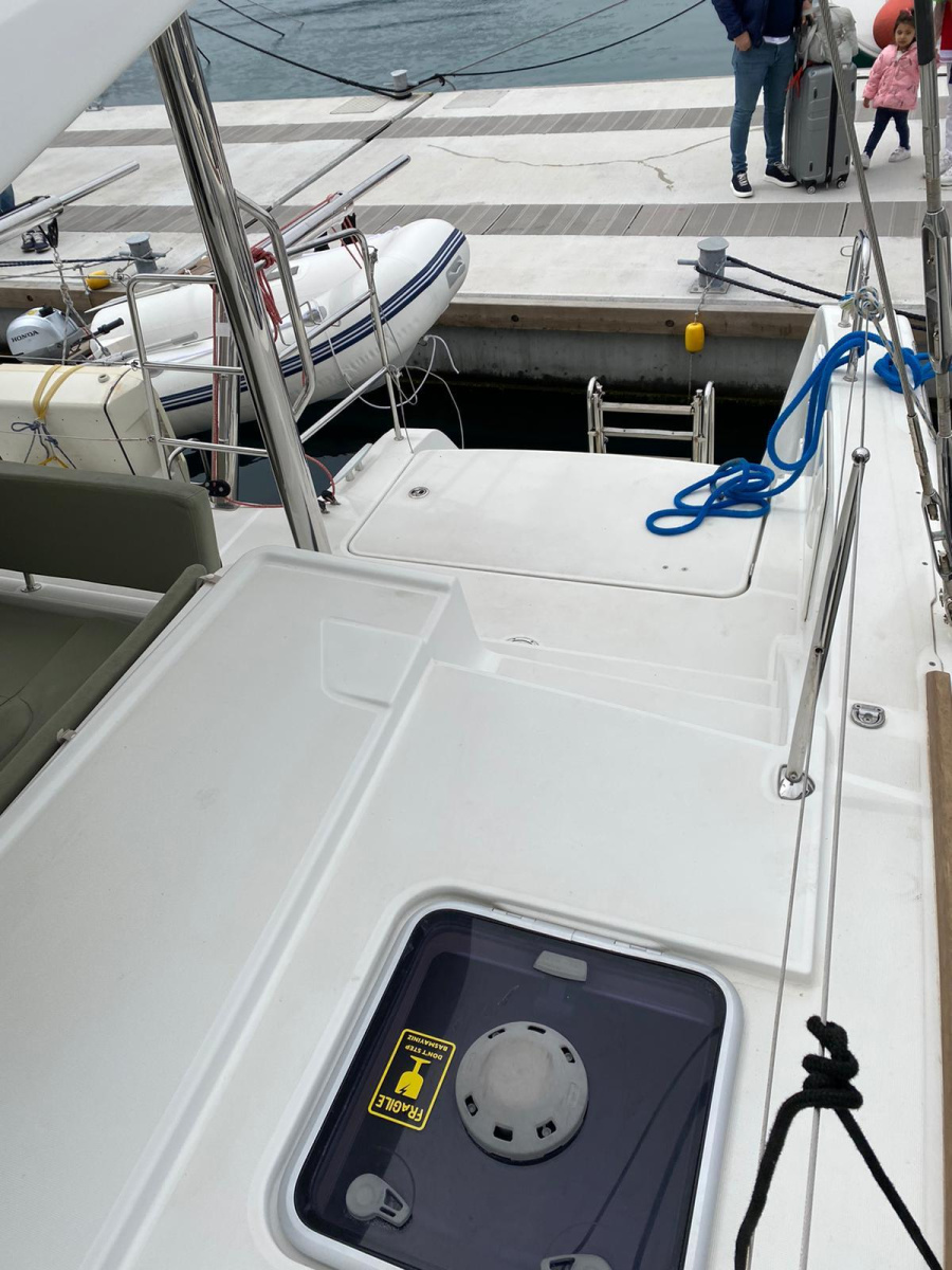 Photo #8 - Lagoon 39 (Pata) in Gocek - 54622