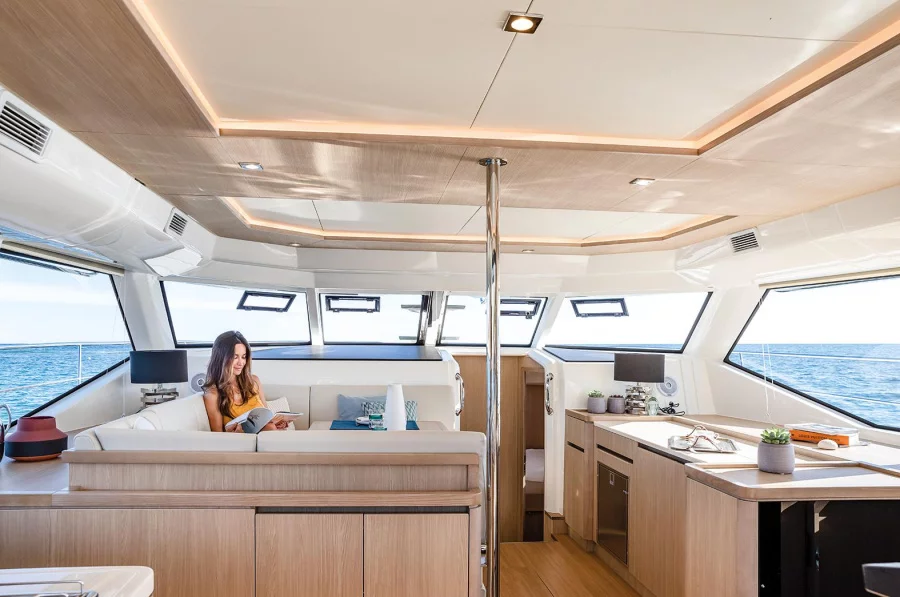 Aquila 44 (Jewel Box)  - 2