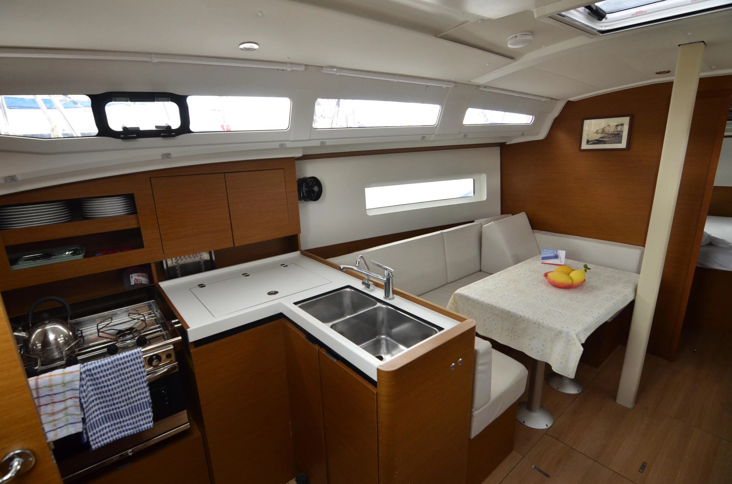 Sun Odyssey 380 (Philippa)  - 3