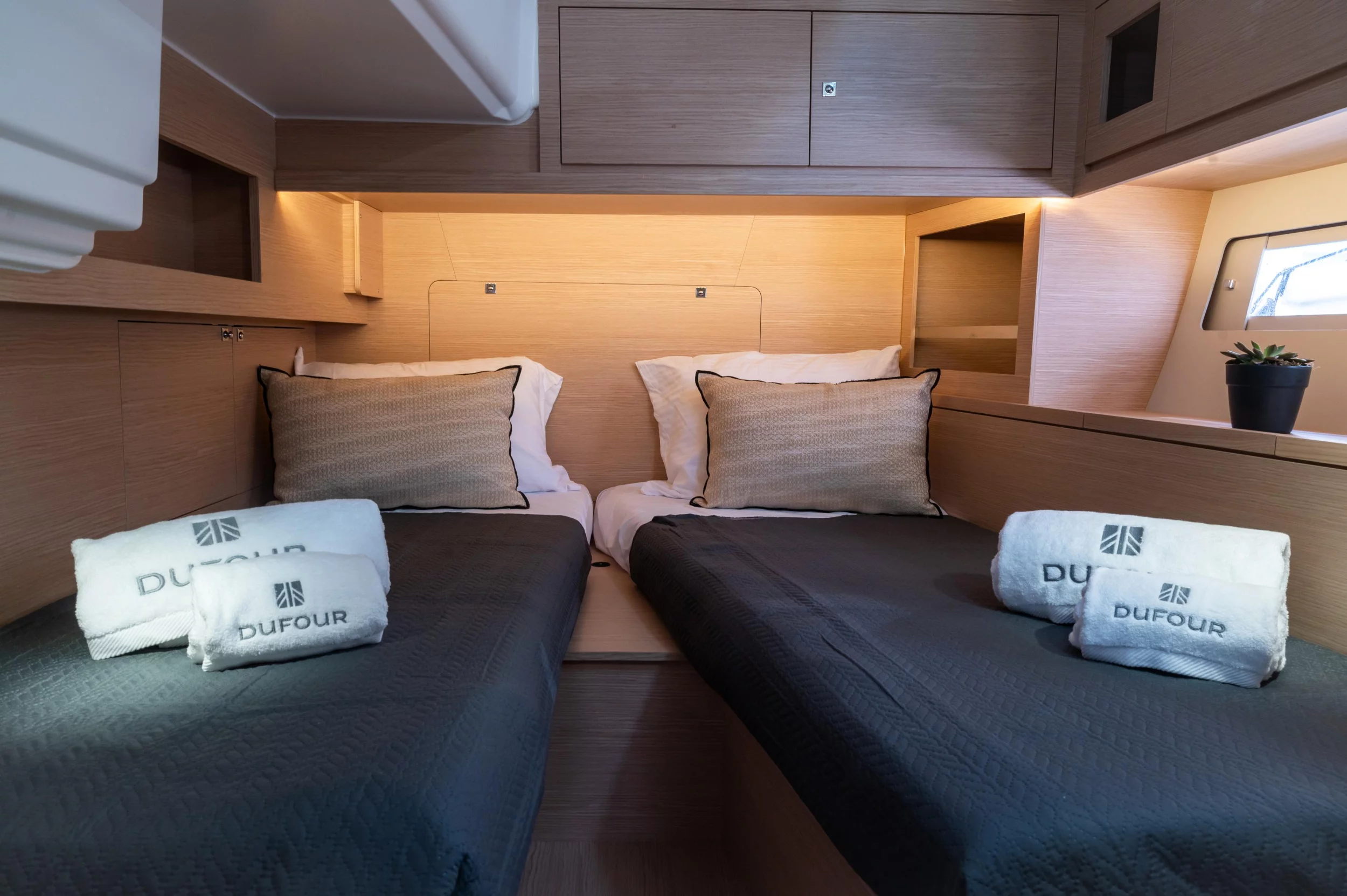 Dufour 530 (Ionian Blue)  - 6