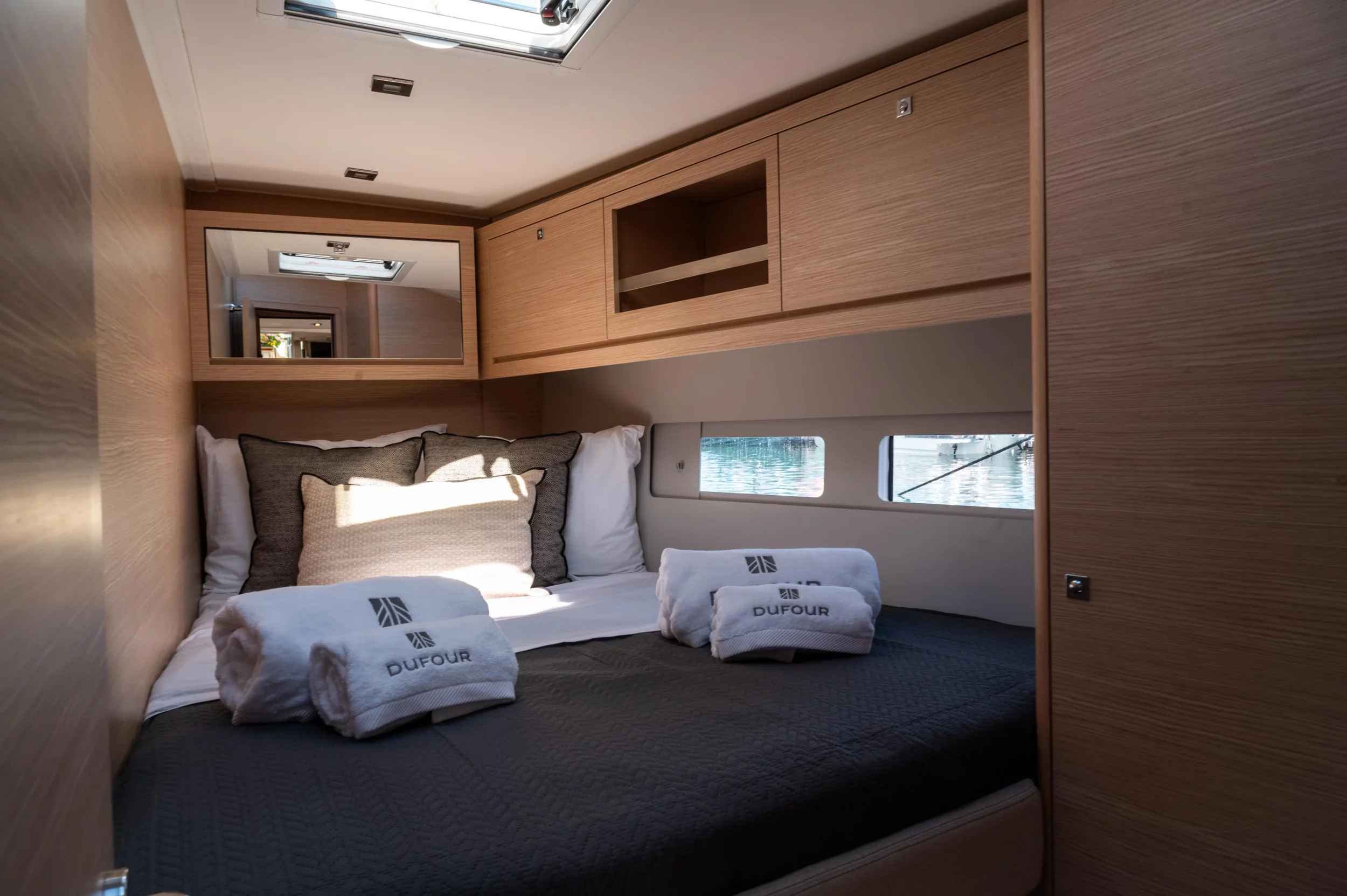 Dufour 530 (Ionian Blue)  - 7
