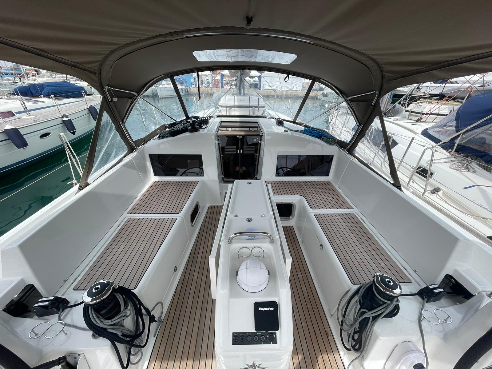 Photo #25 - Sun Odyssey 440 (Alboran Amaretto) in Palma - 54676