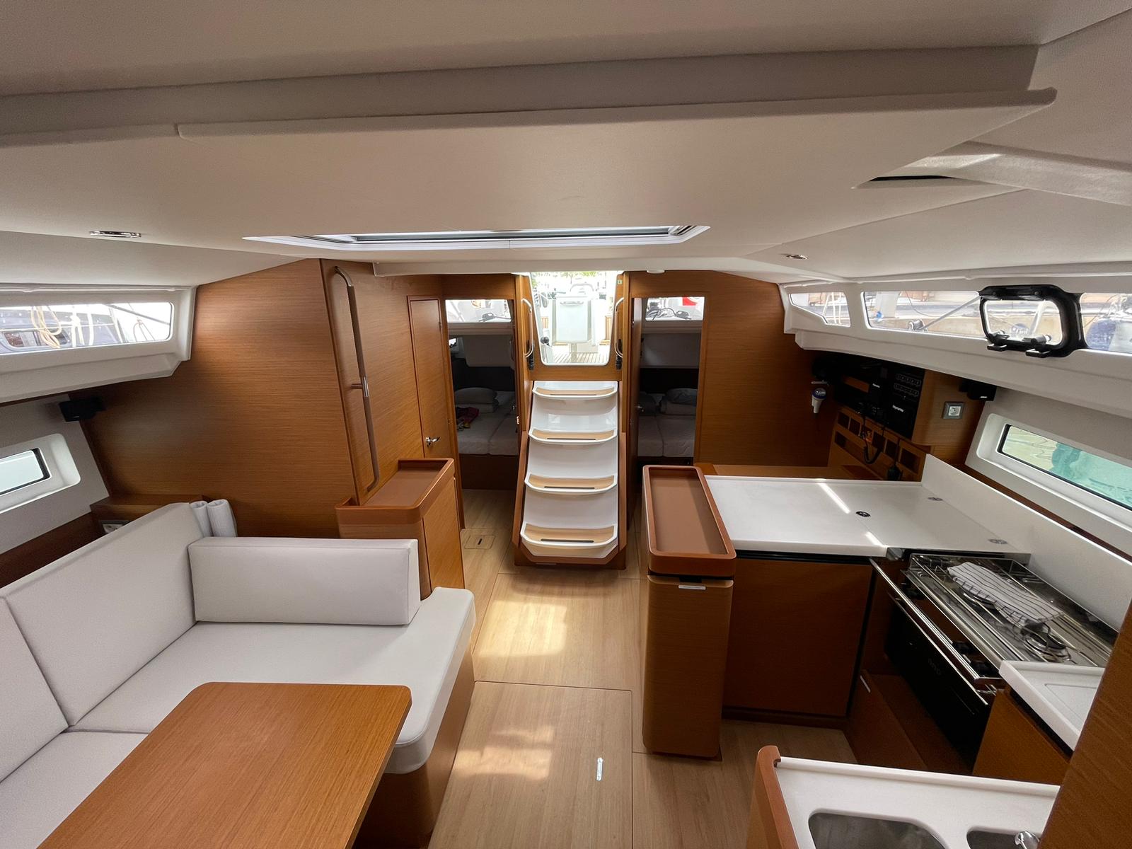 Photo #15 - Sun Odyssey 440 (Alboran Amaretto) in Palma - 54676