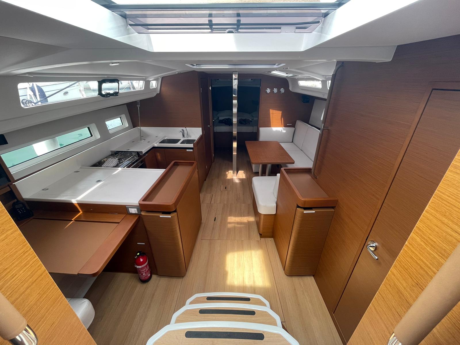 Photo #13 - Sun Odyssey 440 (Alboran Amaretto) in Palma - 54676