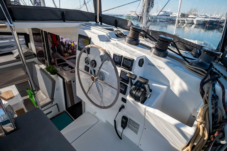 Photo #4 - Fountaine Pajot Isla 40 (Artemis) in Lefkada - 54775