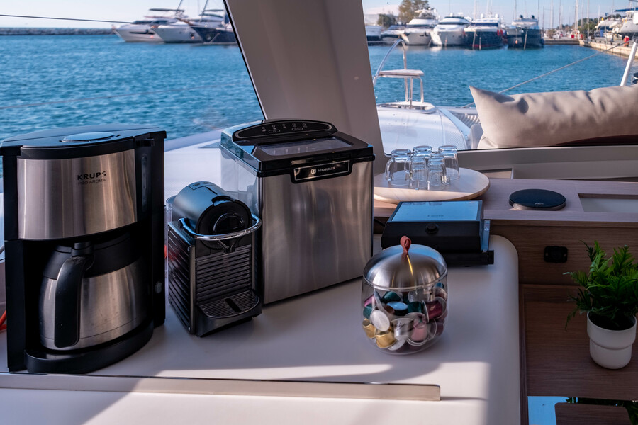 Photo #14 - Fountaine Pajot Isla 40 (Artemis) in Lefkada - 54775