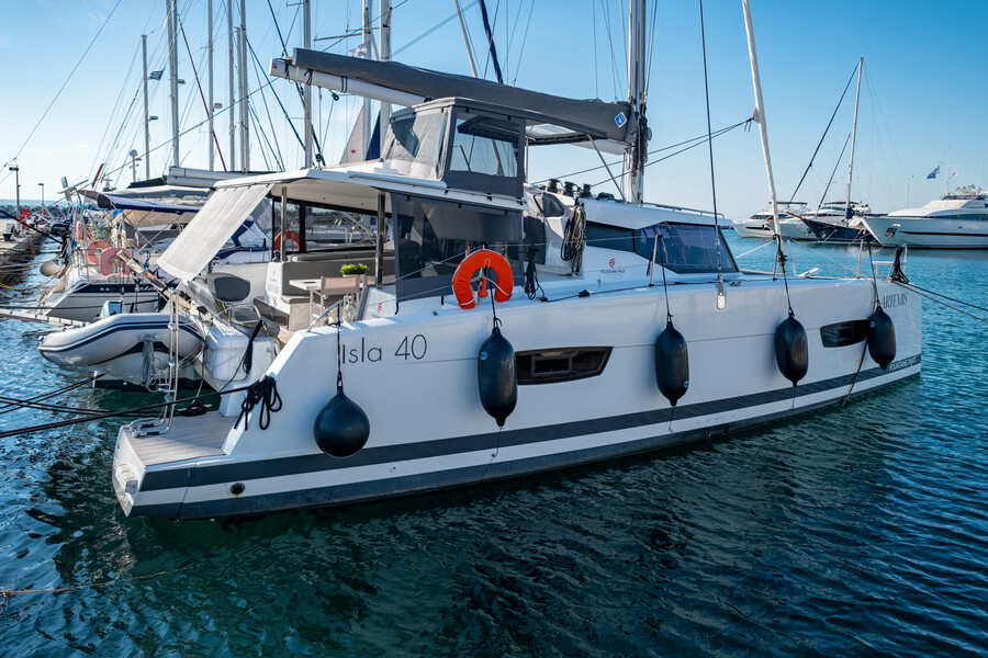 Photo #2 - Fountaine Pajot Isla 40 (Artemis) in Lefkada - 54775