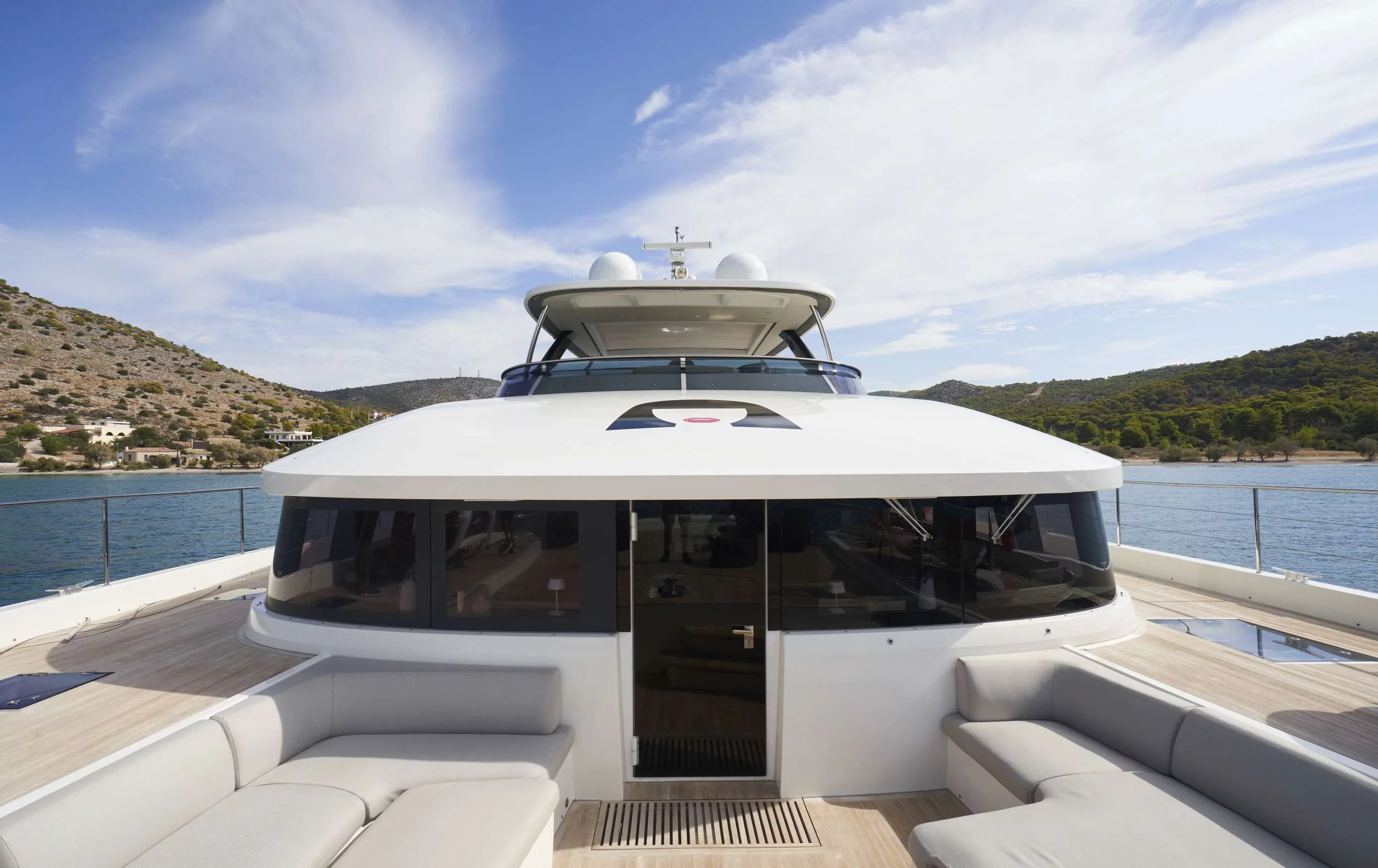 Lagoon 78 power crewed (CRAZY HORSE)  - 6