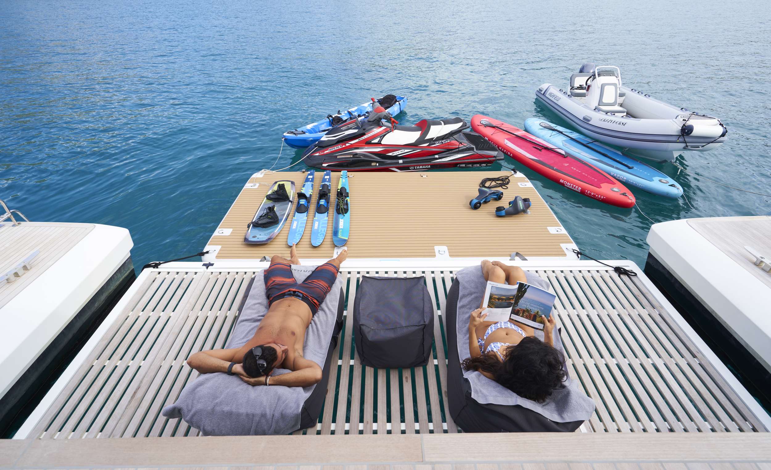 Photo #15 - Lagoon 78 power crewed (CRAZY HORSE) en Athènes - 55033