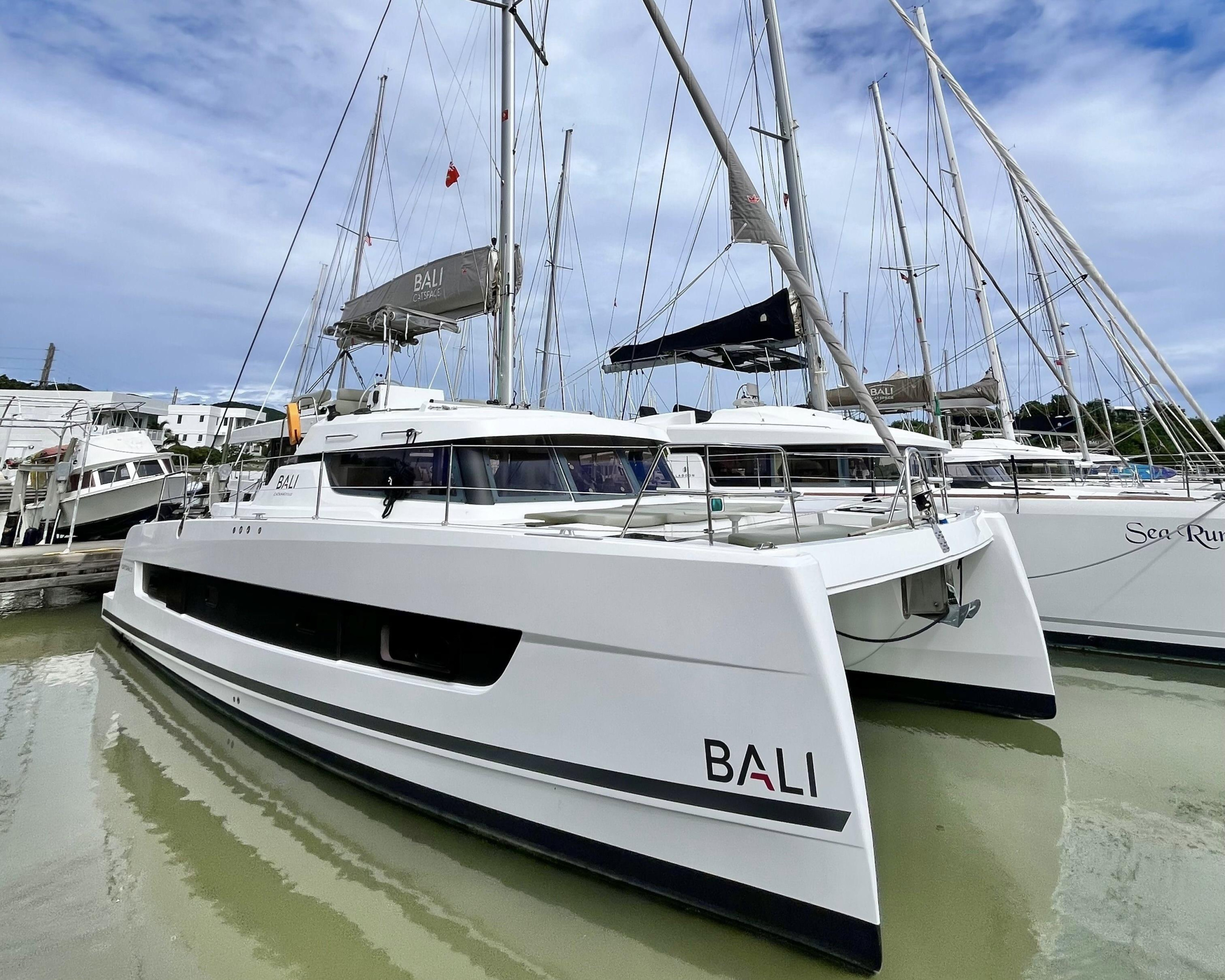 Photo #7 - Bali Catspace 40 (TropiCat) en Road Town - 55047