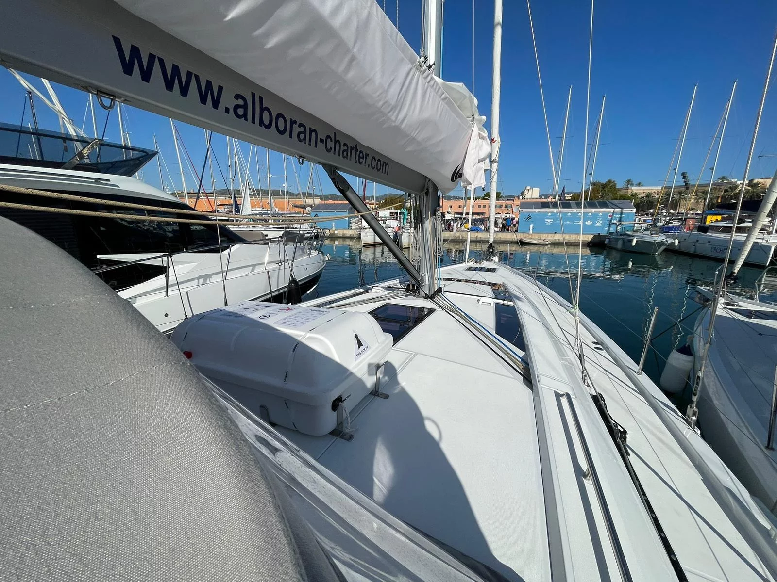 Oceanis 51.1 (Alboran Mary-Anne)  - 28