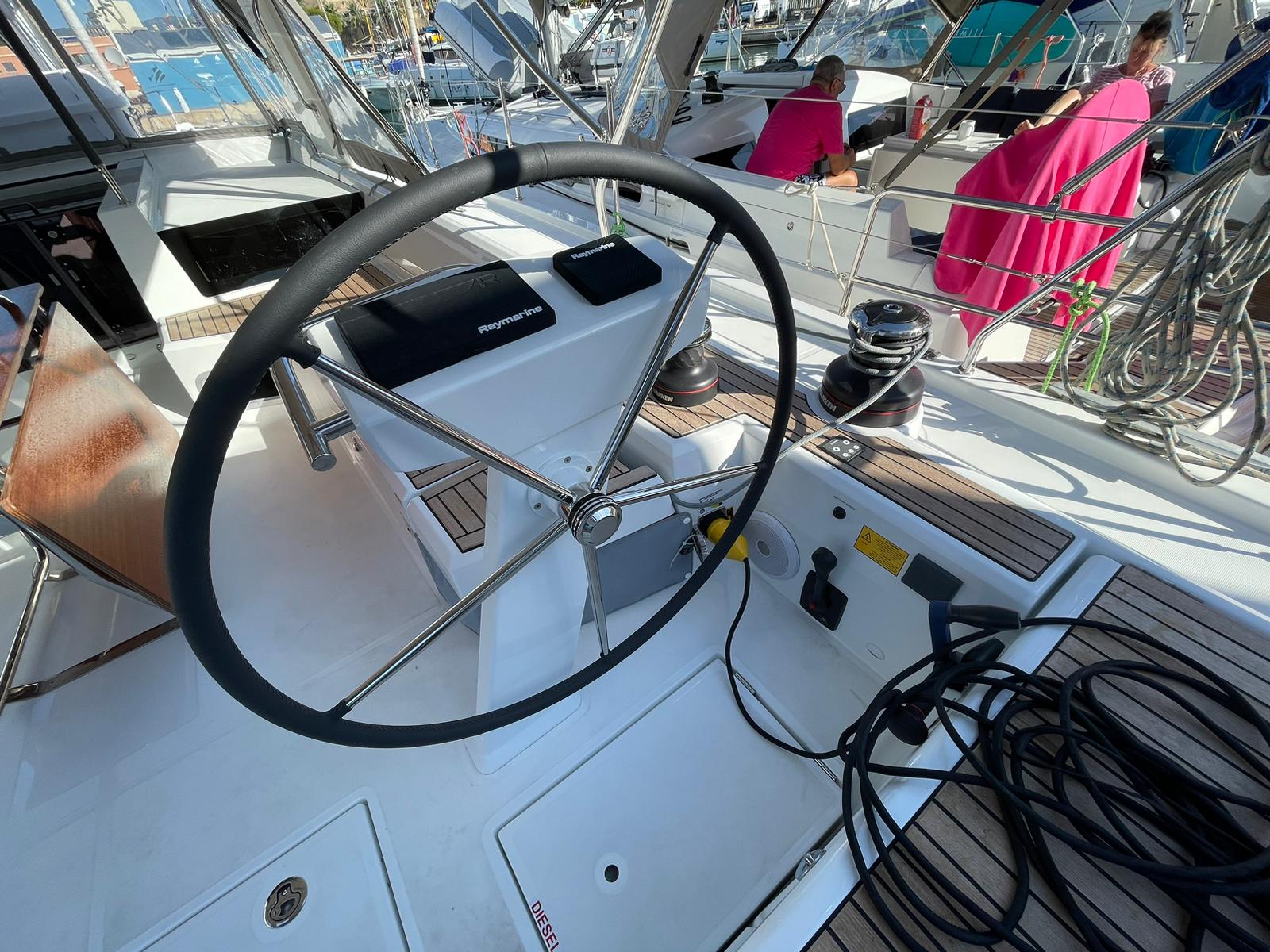 Photo #6 - Oceanis 51.1 (Alboran Mary-Anne) in Palma - 55049