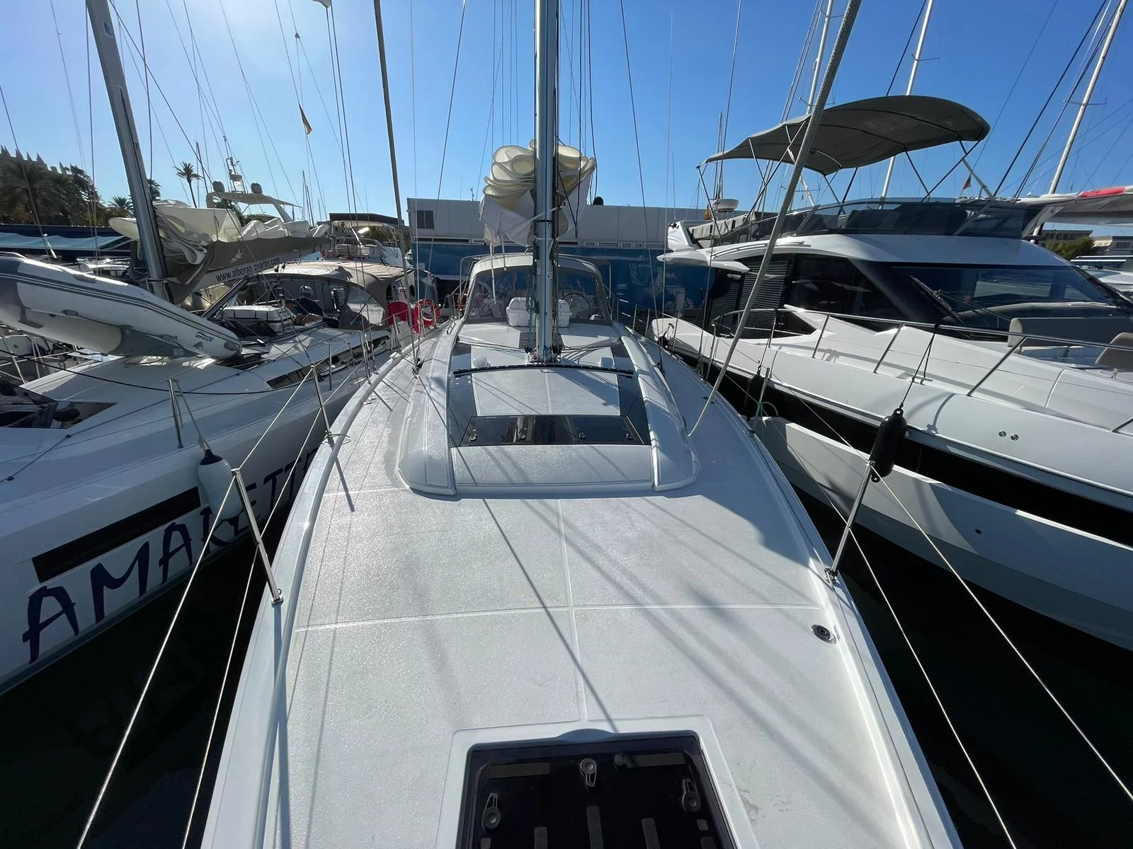 Oceanis 51.1 (Alboran Mary-Anne)  - 26