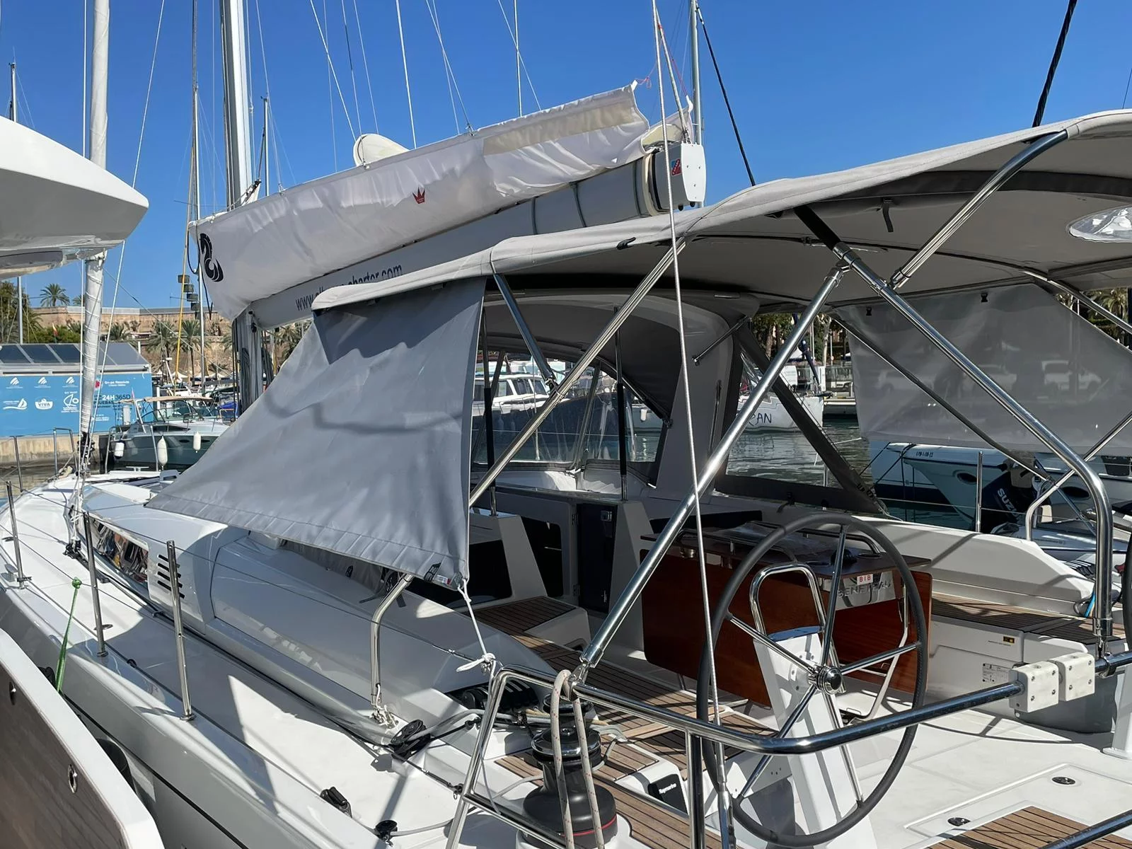 Oceanis 51.1 (Alboran Mary-Anne)  - 21