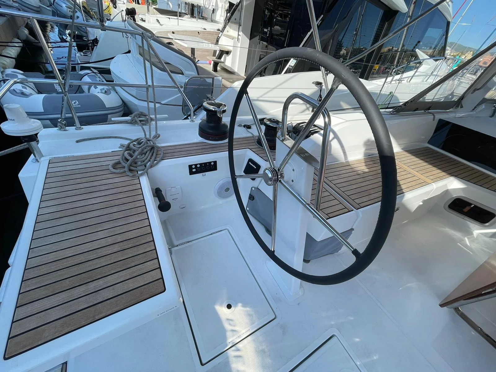 Oceanis 51.1 (Alboran Mary-Anne)  - 23