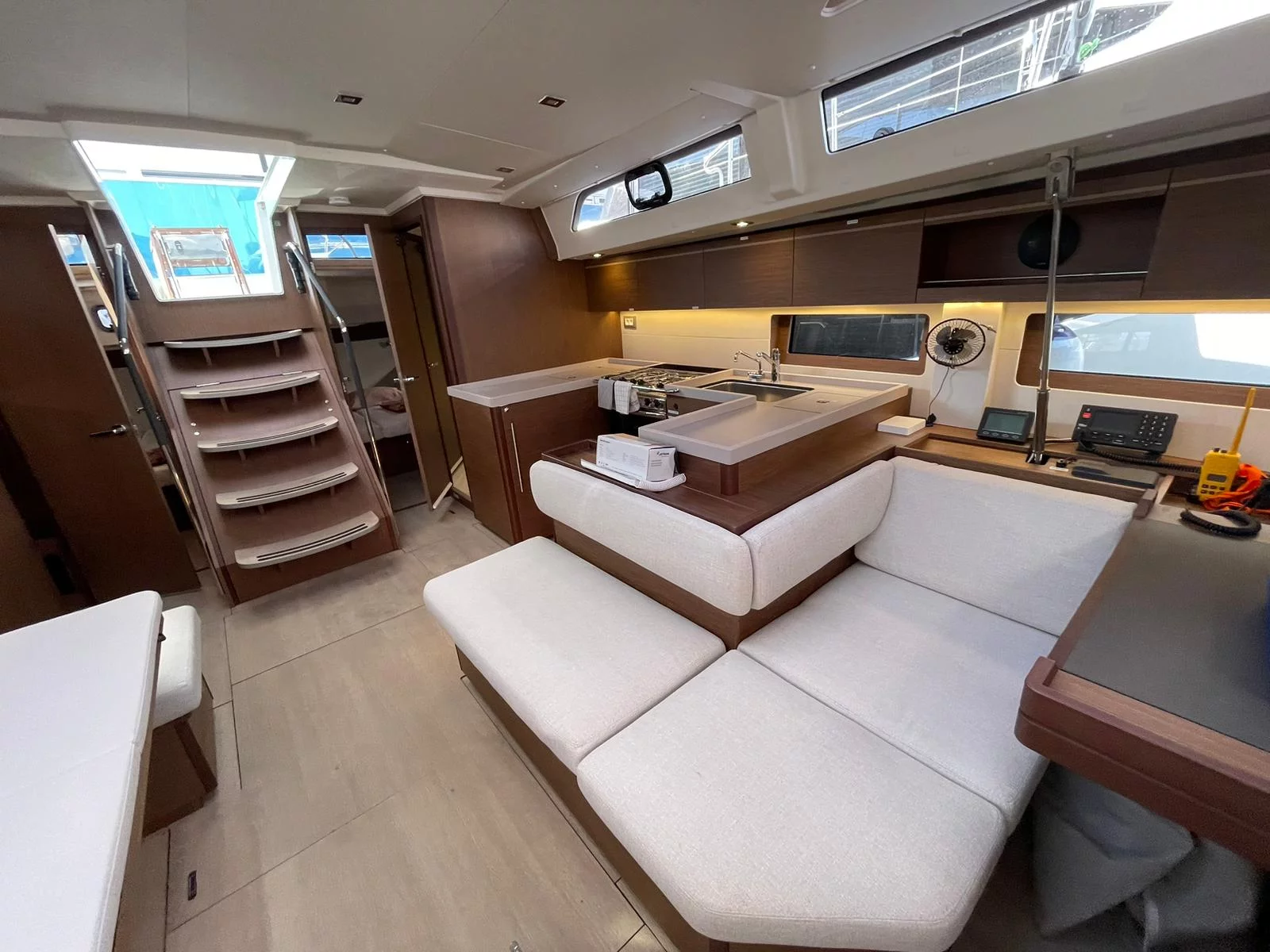 Oceanis 51.1 (Alboran Mary-Anne)  - 17