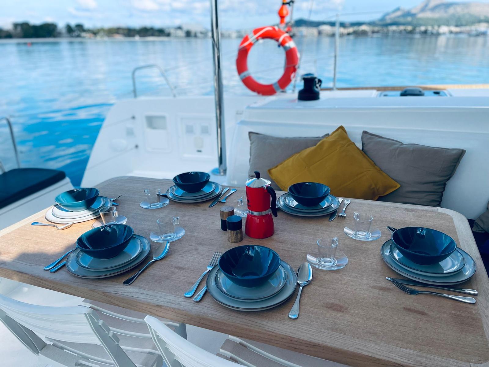 Photo #9 - Lagoon 40 (Thor) en Port de Pollenca - 55063
