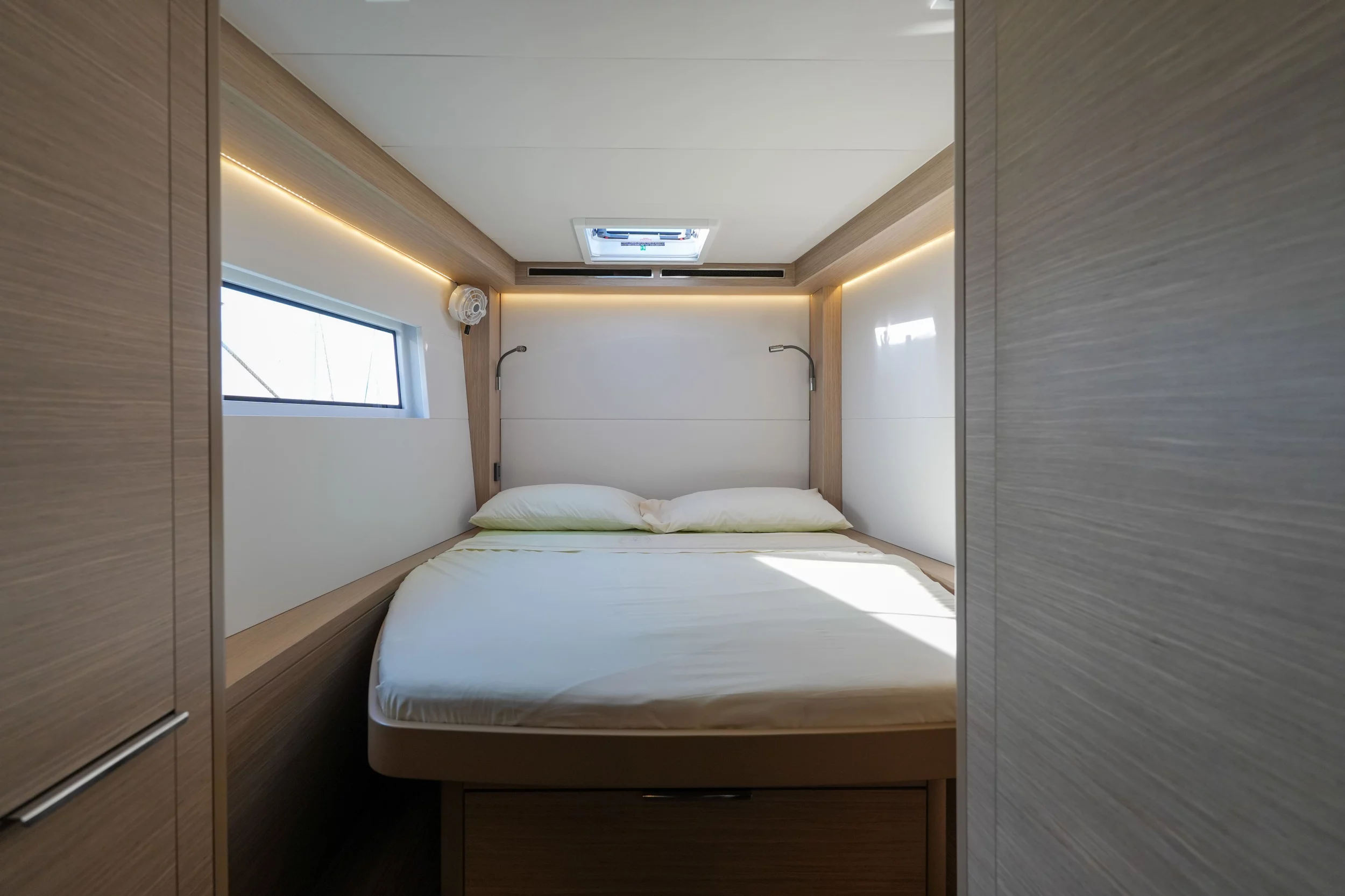 Lagoon 51 (Lady G)  - 7
