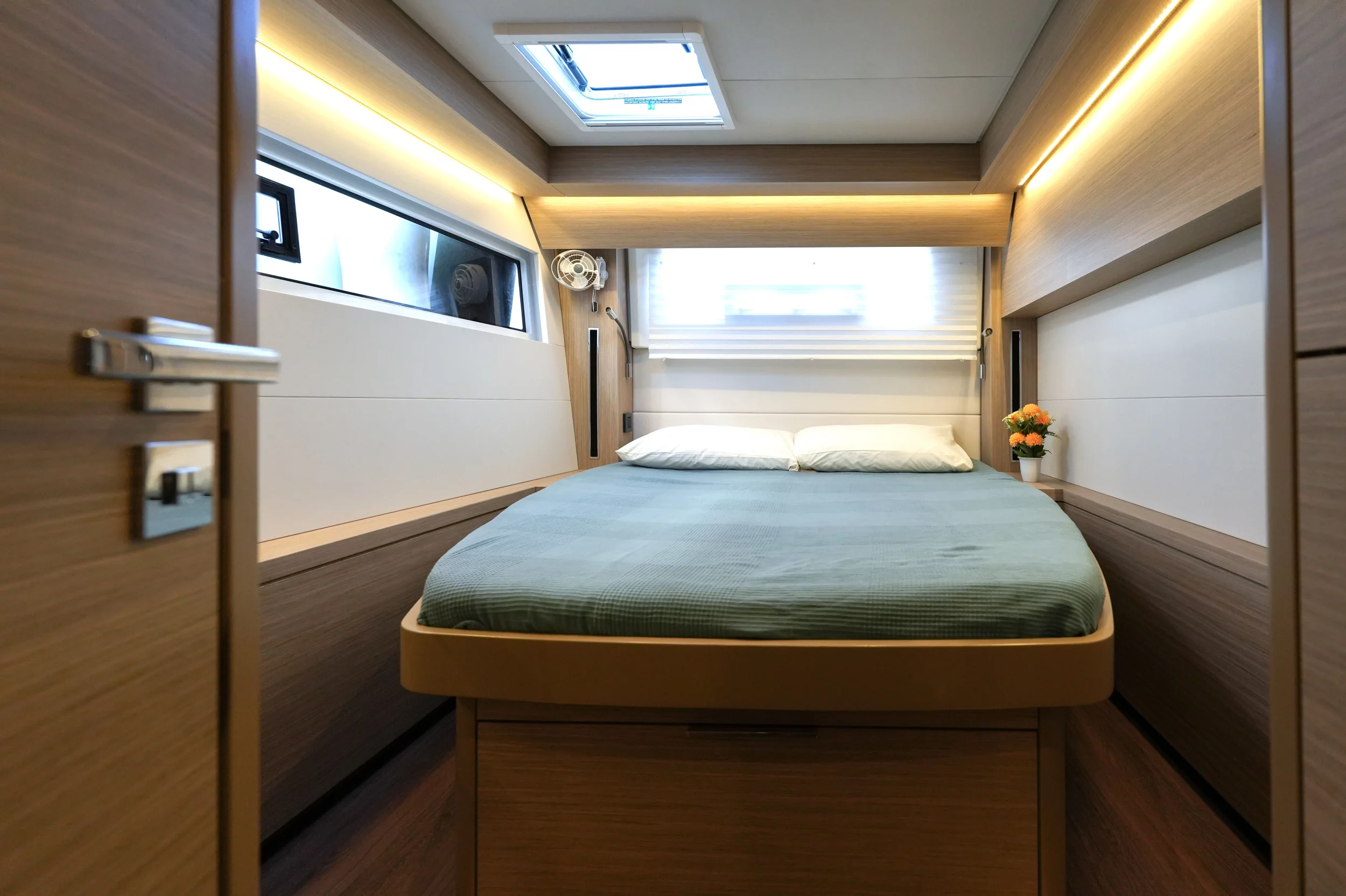 Lagoon 51 (Lady G)  - 1