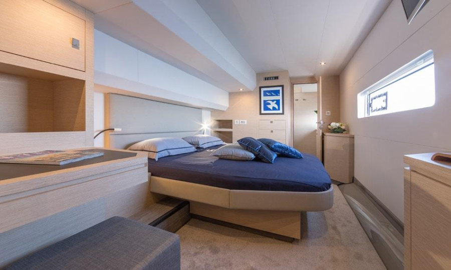 Photo #7 - Fountaine Pajot MY6 (EMY6) in Athens - 55111