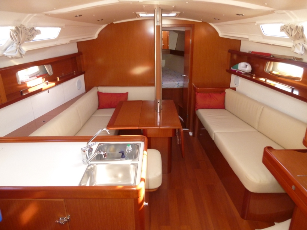 Photo #3 - OCEANIS 37 Refit 2022 (Sea 37) in Lefkada - 55173