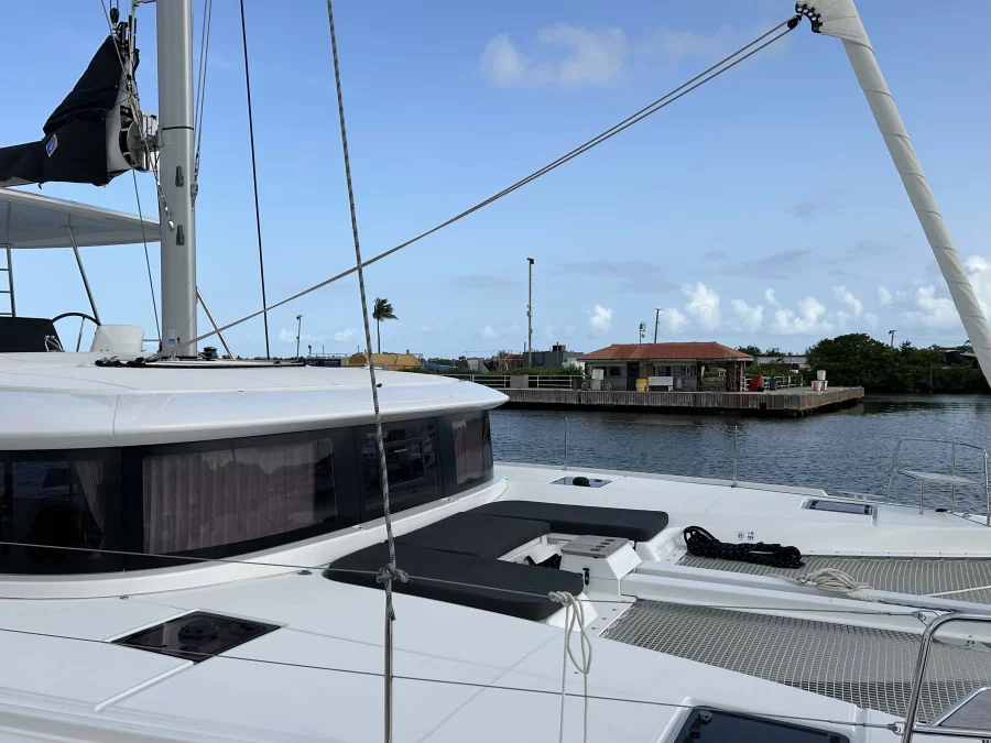 Lagoon 46 (SUEÑOS)  - 9