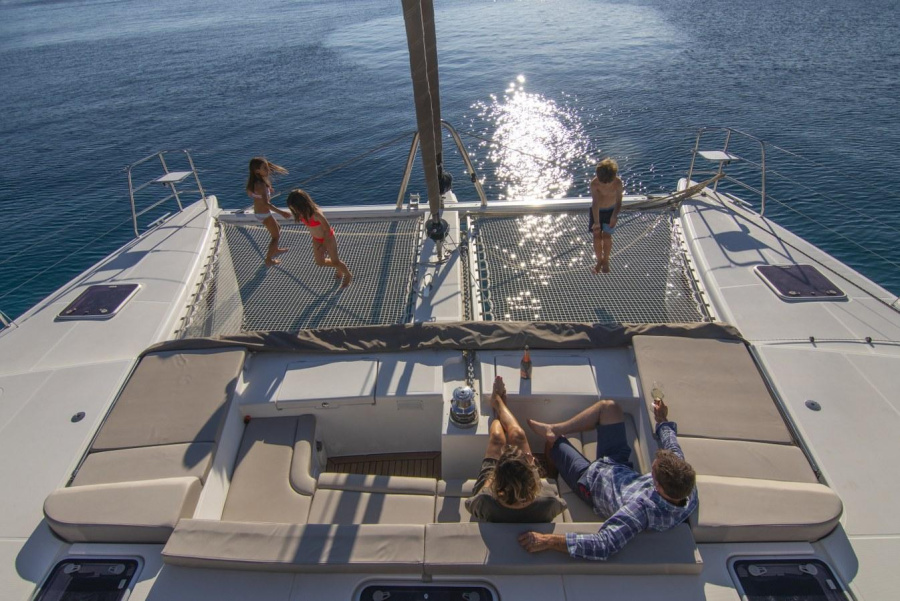 Photo #10 - Lagoon 560 (COOL CHANGE) in Marina - 55199