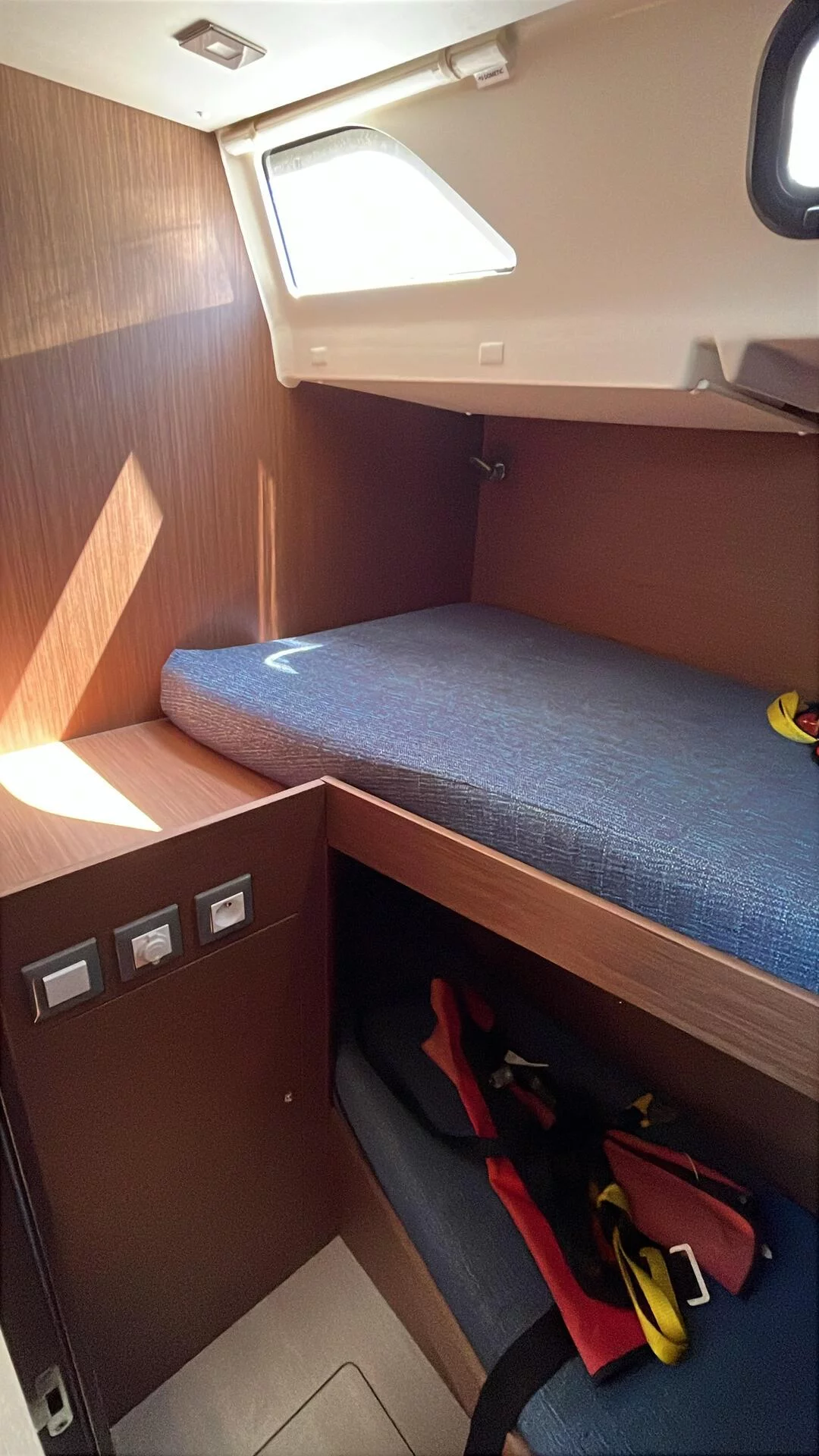 Oceanis 51.1 (Alboran Moscatel)  - 1