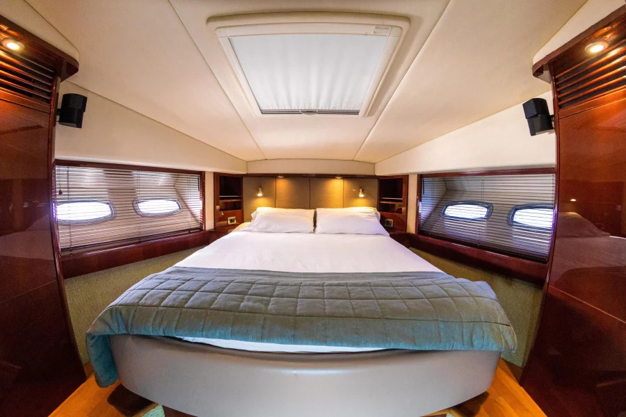 Sea Ray Sundancer 60 (Parr-T On (With Captain))  - 6