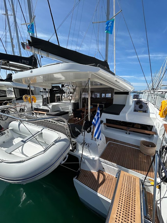 Photo #9 - Lagoon 43 (ZEN 2 - Green Wave) en Athènes - 55234
