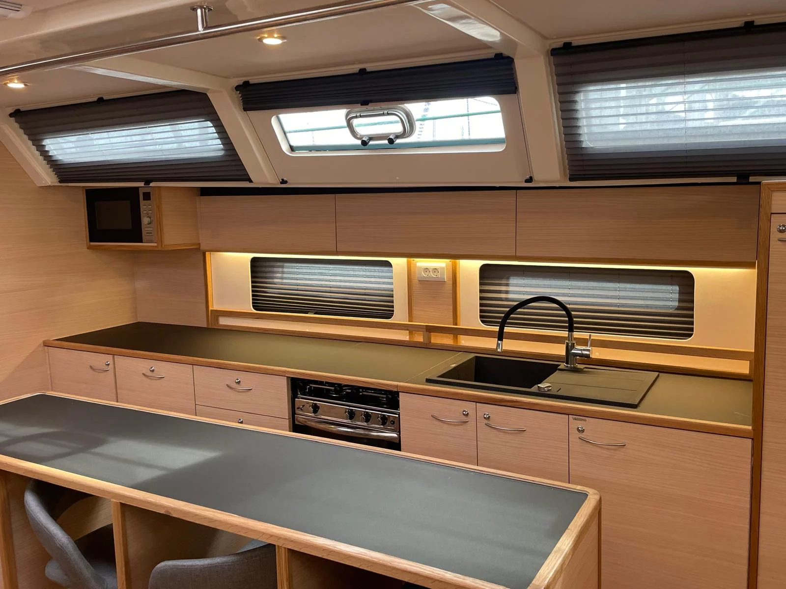 Kufner 54 (Six on the Sea)  - 15
